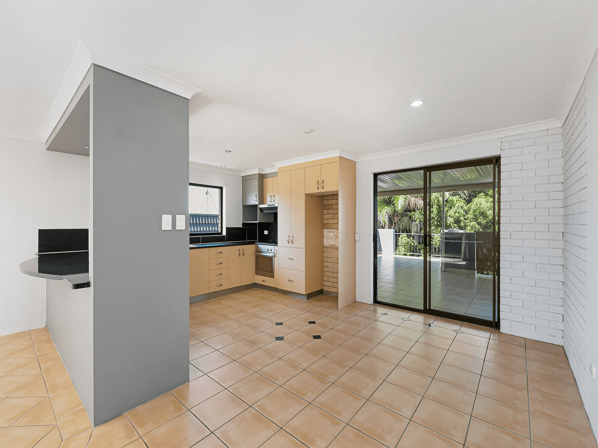 4/39 Goonawarra Drive, MOOLOOLABA, QLD 4557