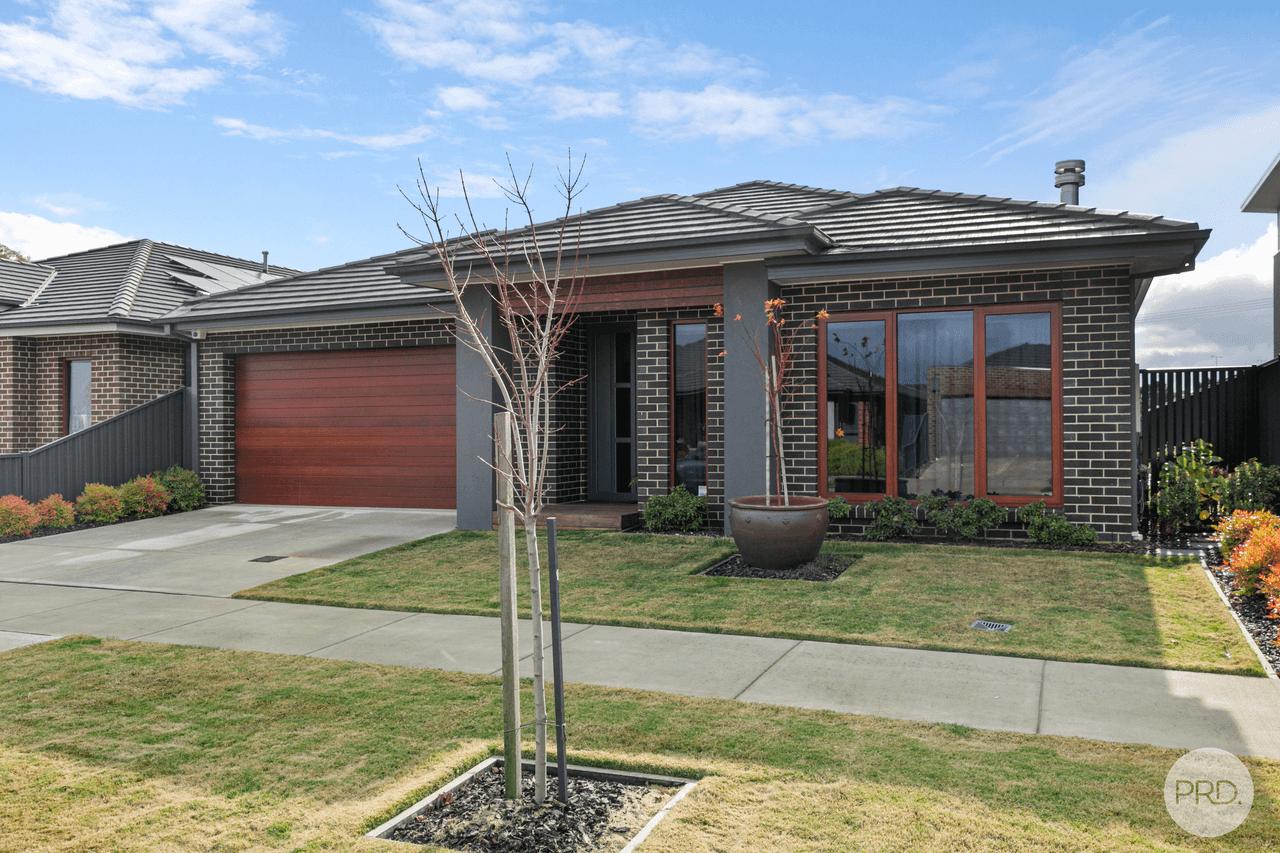 52 Cinnamon Drive, LAKE GARDENS, VIC 3355