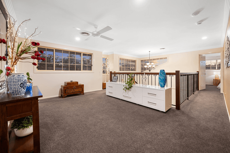 27 Rivertree Avenue, HELENSVALE, QLD 4212