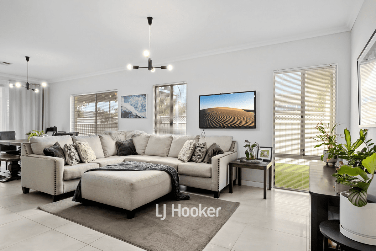 10 Virgo Brace, Australind, WA 6233