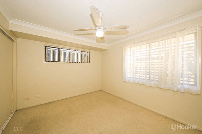 2 Seabreeze Court, Spinnaker Drive, SANDSTONE POINT, QLD 4511