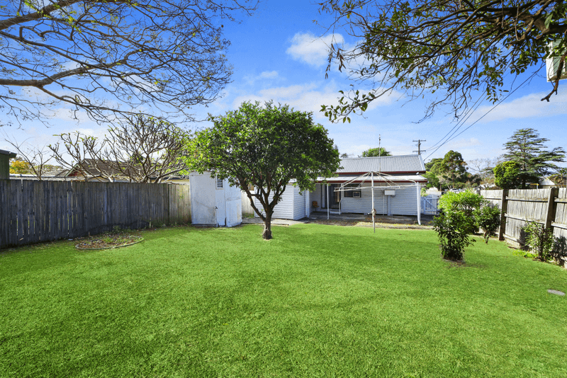 32 Warwick St, Blackwall, NSW 2256