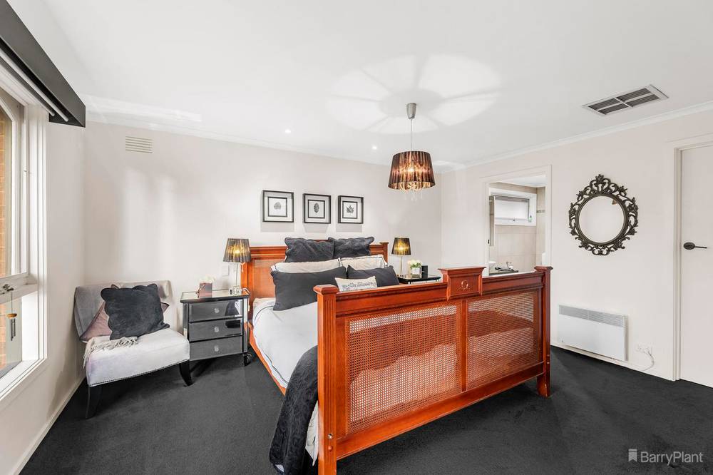 4 Pushkin Court, DONCASTER EAST, VIC 3109