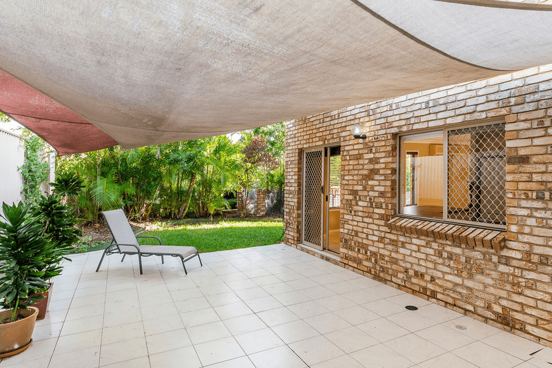 1/109 Pohlman Street, Southport, QLD 4215