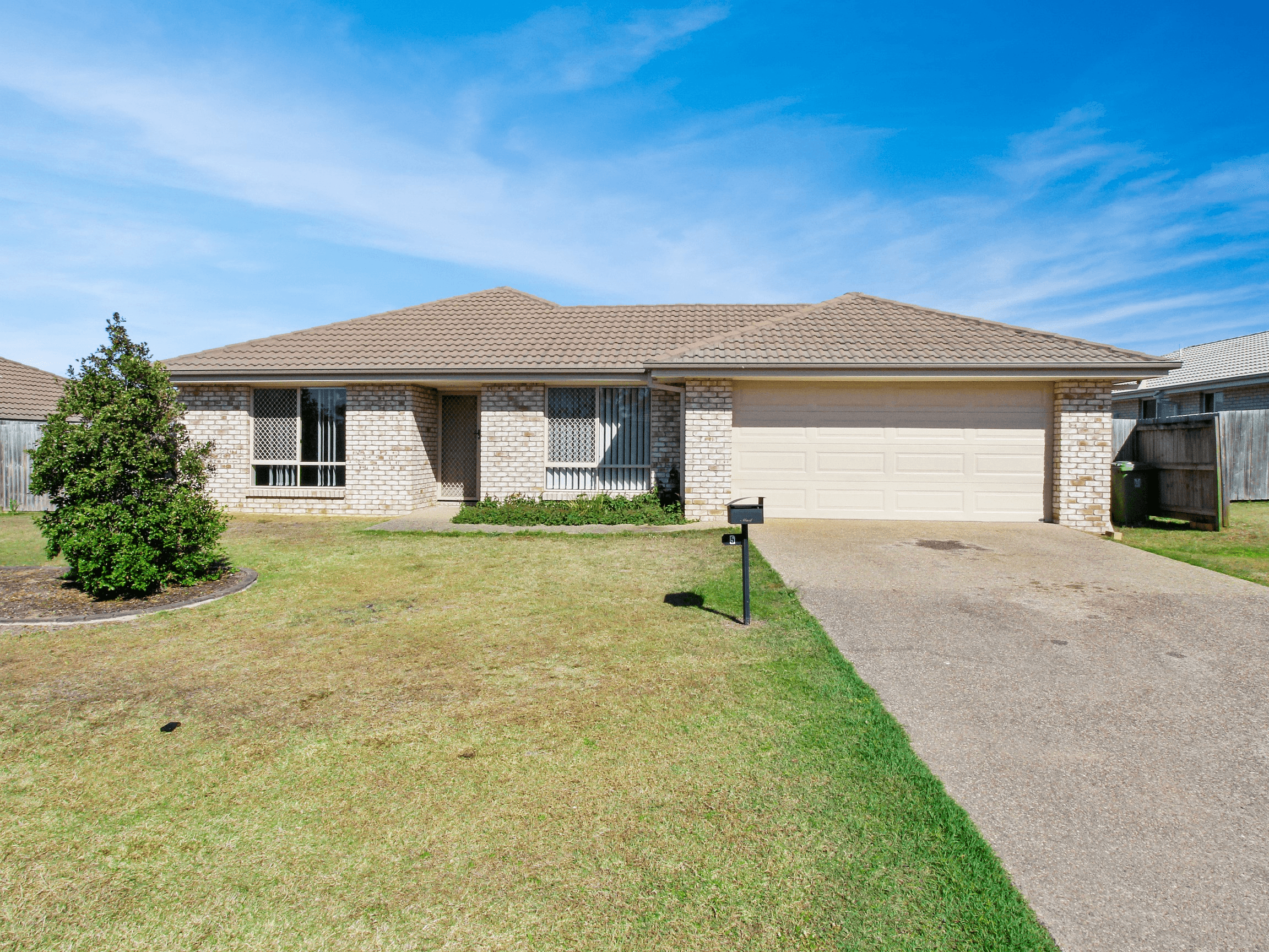 5 Harrier Place, LOWOOD, QLD 4311