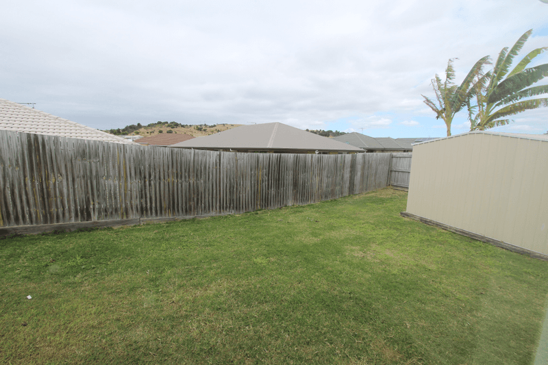 5 Harrier Place, LOWOOD, QLD 4311