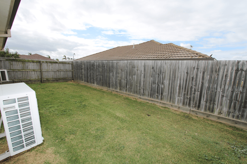 5 Harrier Place, LOWOOD, QLD 4311