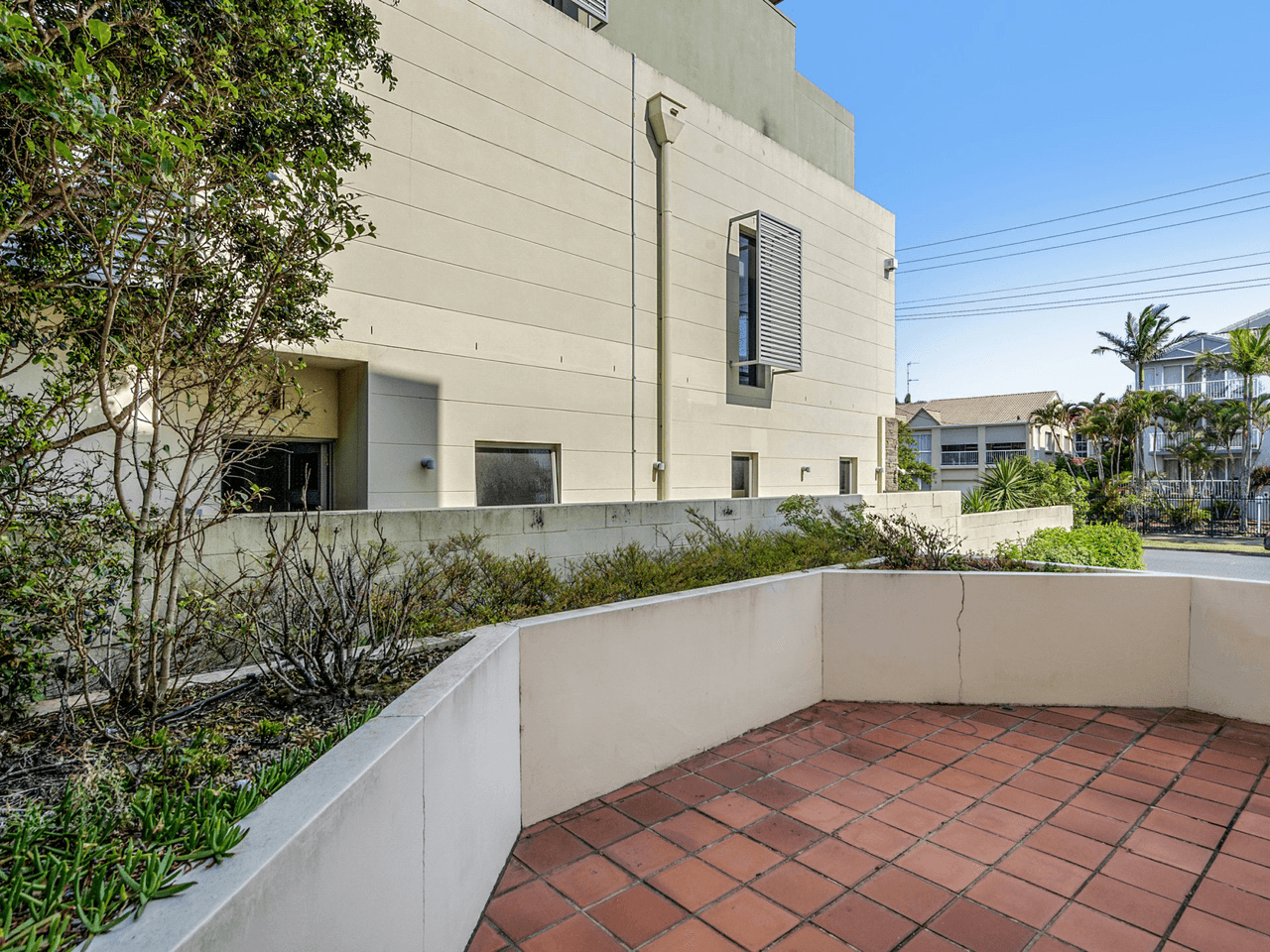 4/7 Whiting Street, LABRADOR, QLD 4215