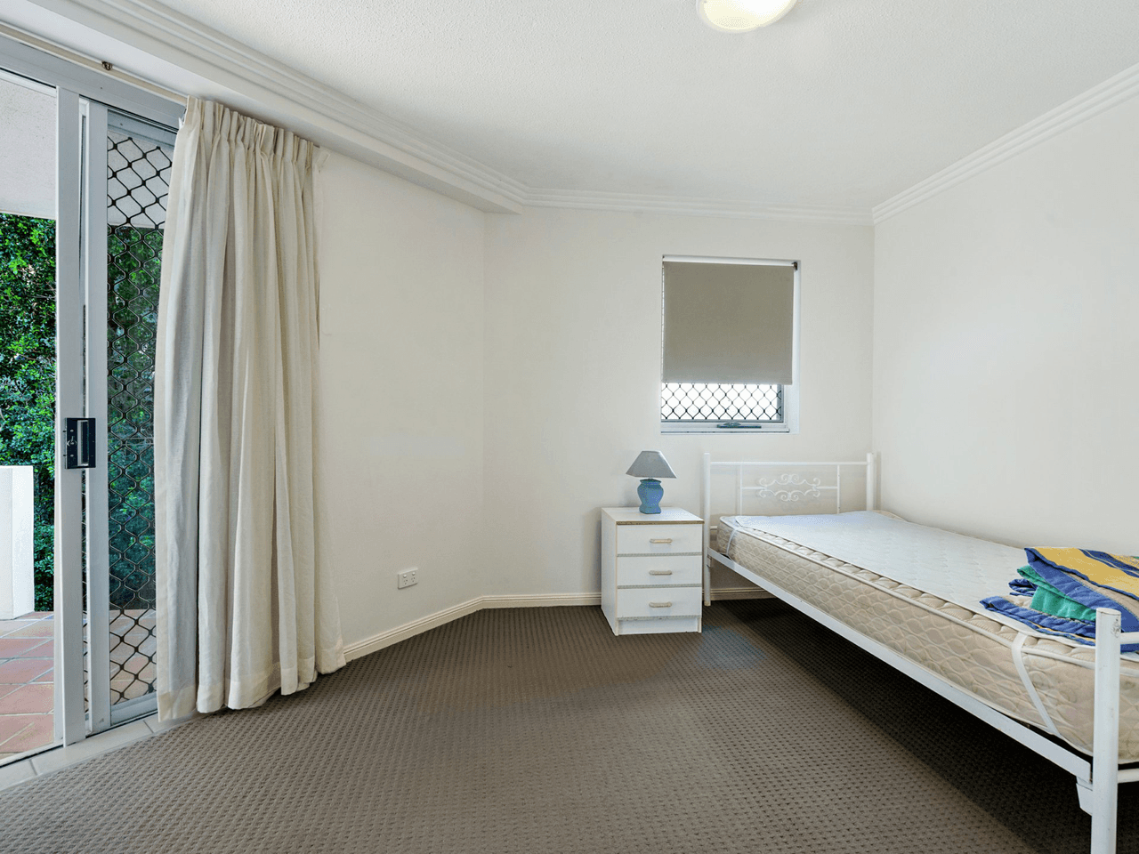 4/7 Whiting Street, LABRADOR, QLD 4215