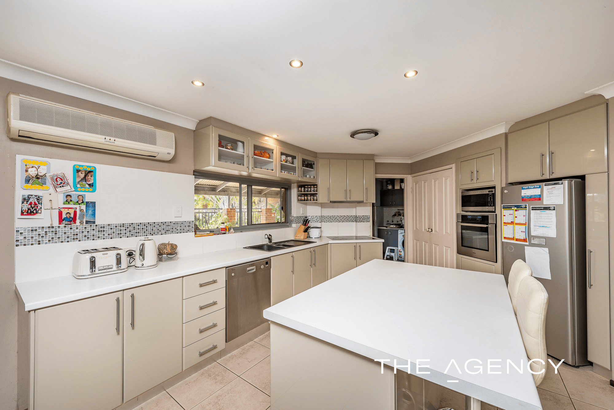 176 Woolly Bush Loop, Woodridge, WA 6041