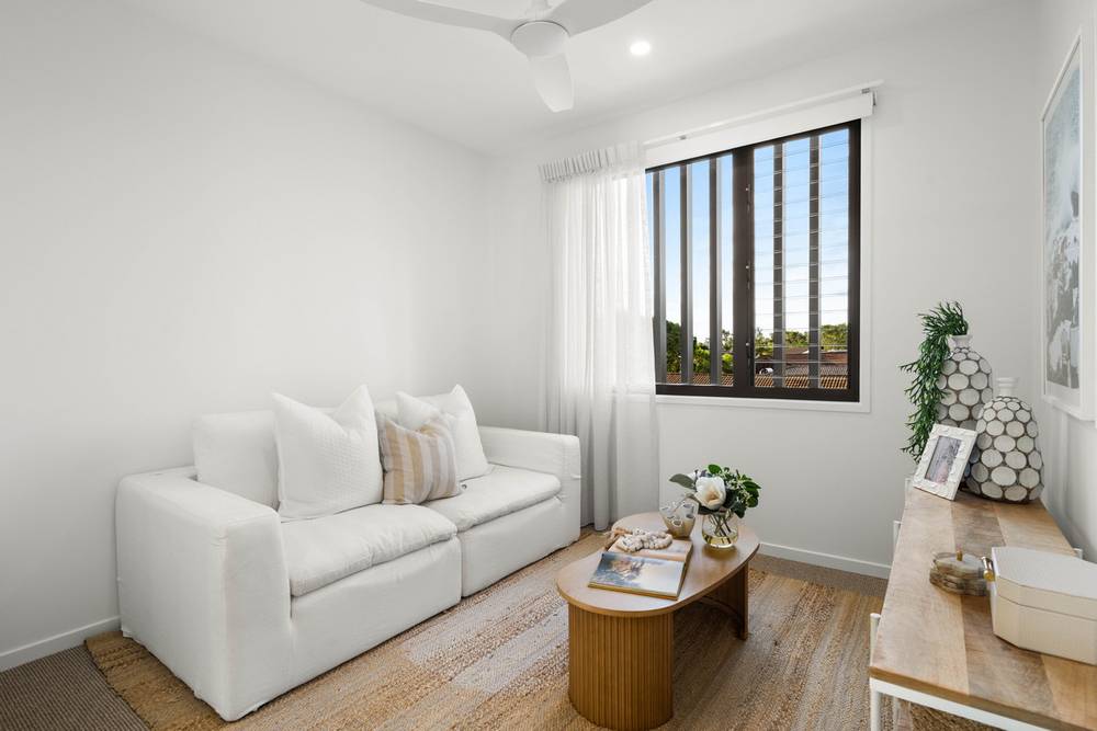 2 Spinebill Street, Burleigh Waters, QLD 4220