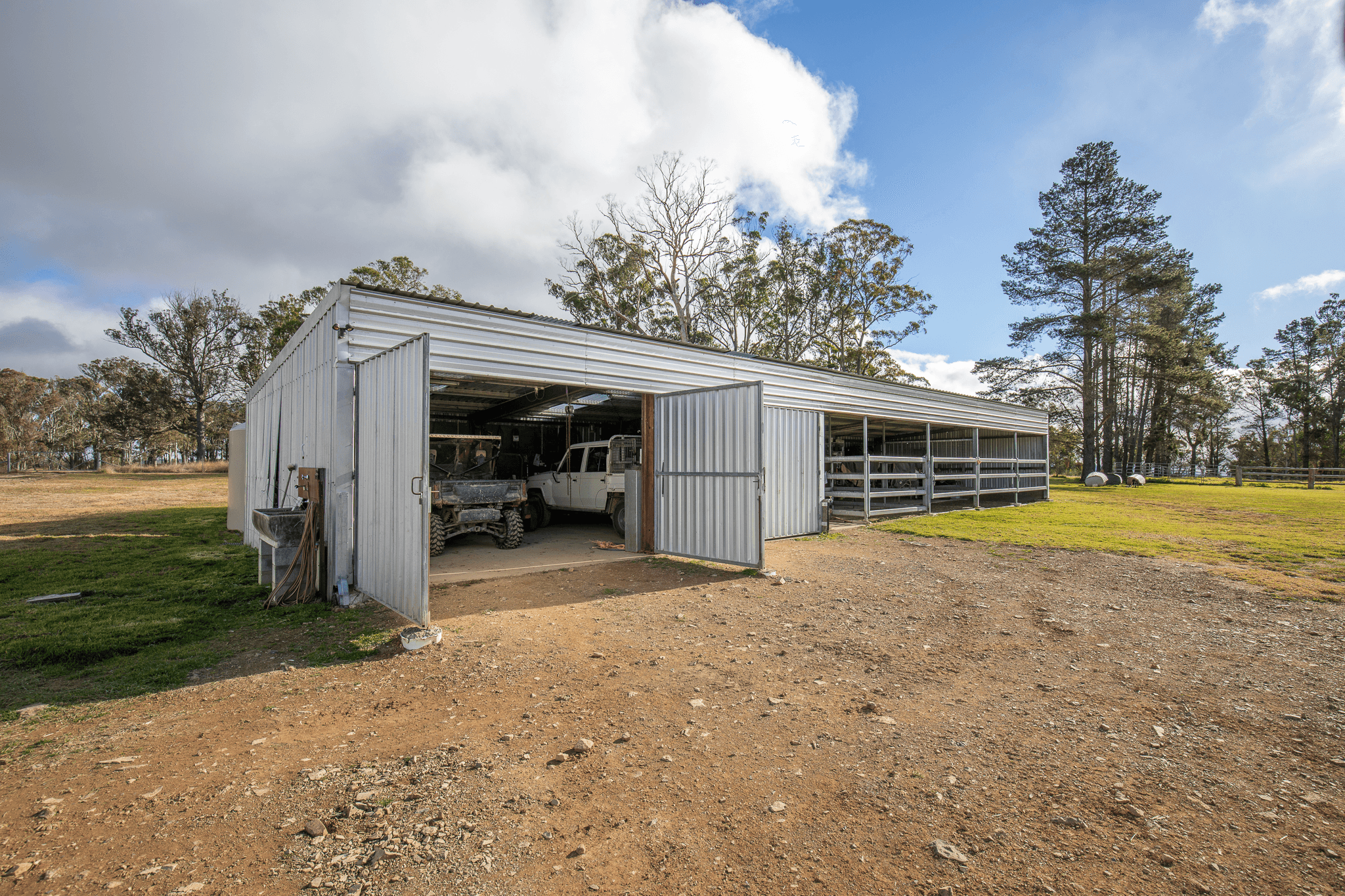 737 Dyamberin Road, WONGWIBINDA, NSW 2350