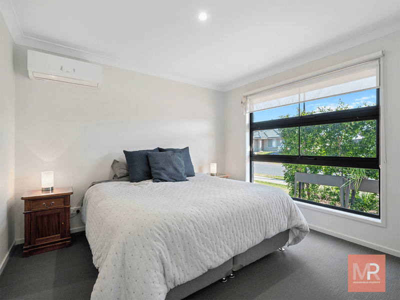 14 Birdwing Crescent, FLAGSTONE, QLD 4280