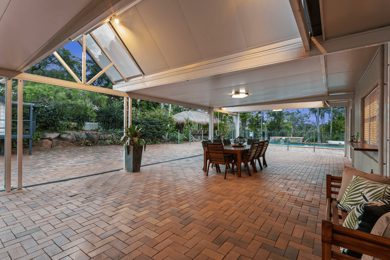 9 Mayflower Street, WARNER, QLD 4500