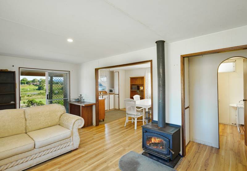 2 Farquhar Street, WINGHAM, NSW 2429