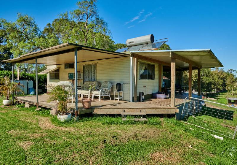 2 Farquhar Street, WINGHAM, NSW 2429