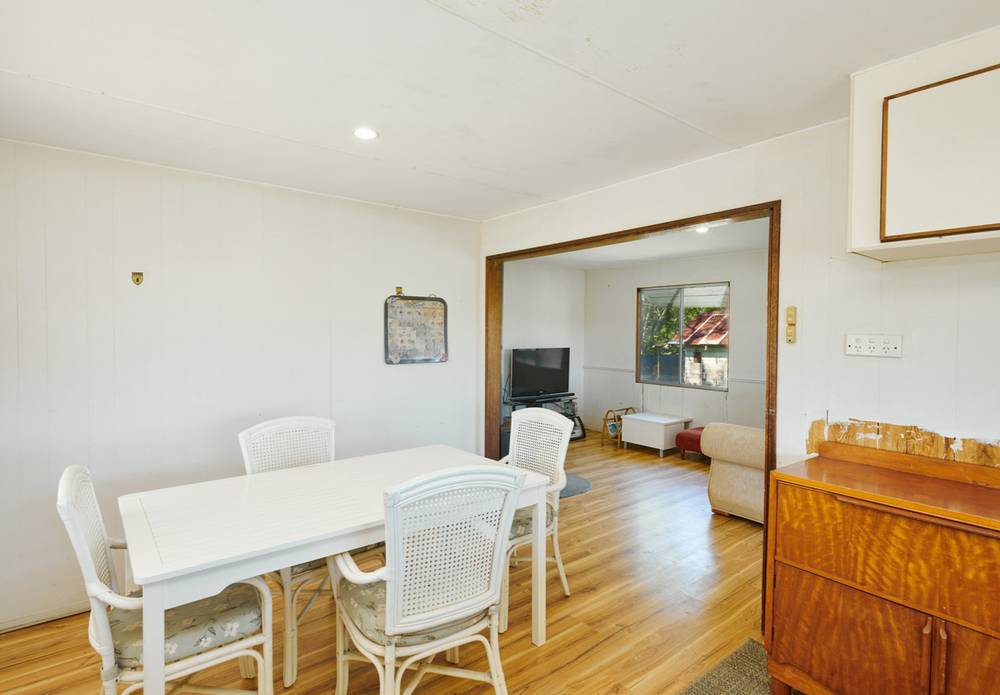 2 Farquhar Street, WINGHAM, NSW 2429