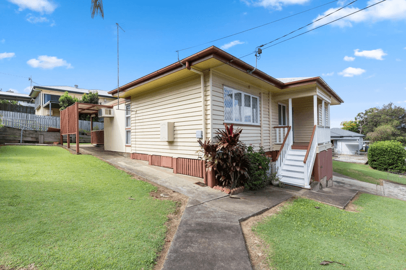 8 Raymond Street, NORTH IPSWICH, QLD 4305