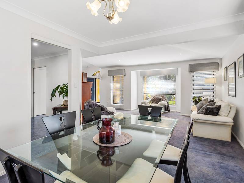 4 Paten Close, BIRKDALE, QLD 4159