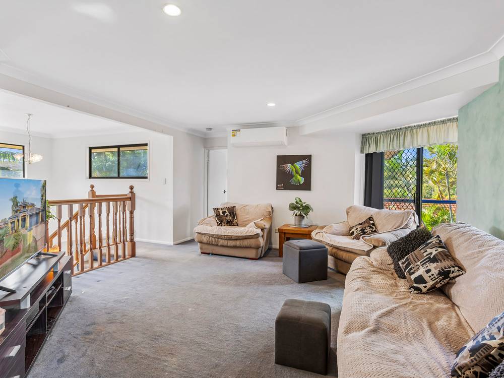 4 Paten Close, BIRKDALE, QLD 4159