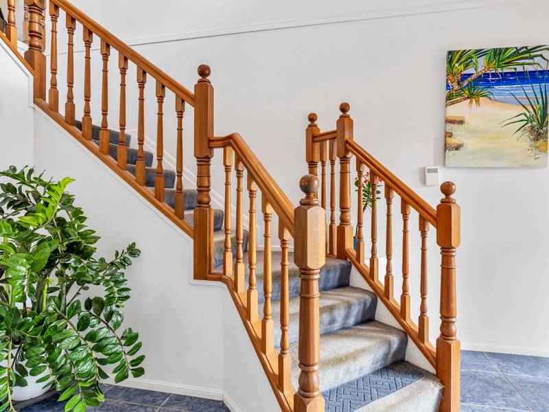 4 Paten Close, BIRKDALE, QLD 4159