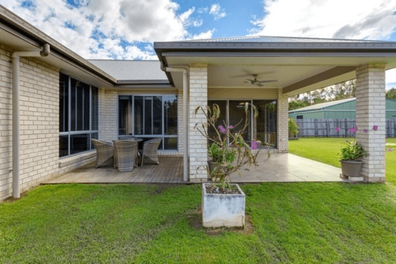 7 Oberon Court, Cooloola Cove, QLD 4580