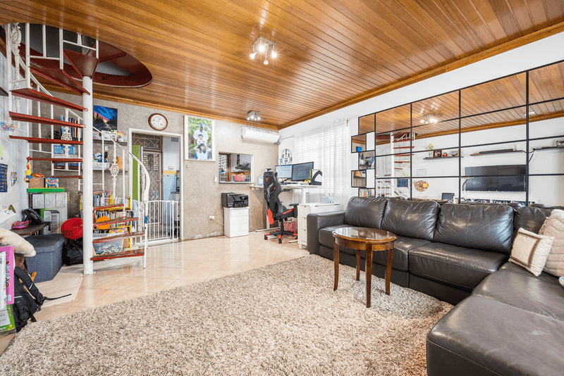 1/262 River Avenue, Carramar, NSW 2163