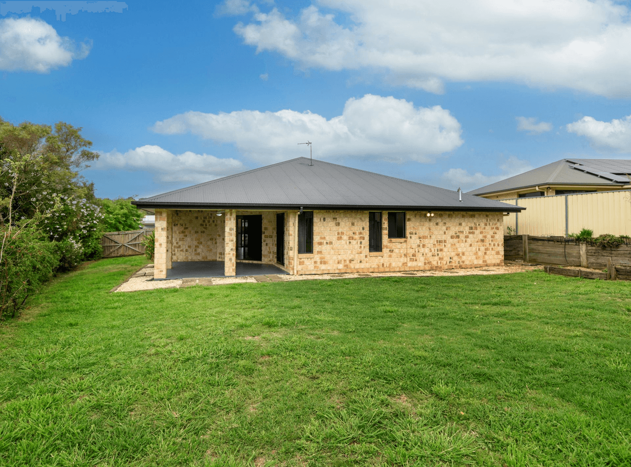 63 Hogg Street, Cranley, QLD 4350