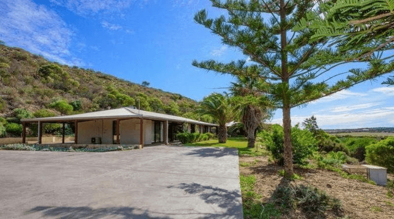 1443 Company Road, Greenough, WA 6532