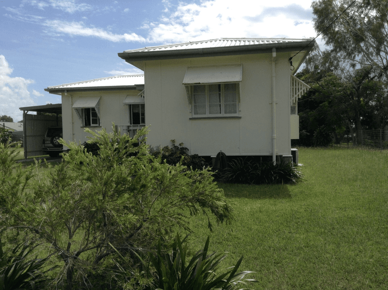 10 George St, Bowen, QLD 4805