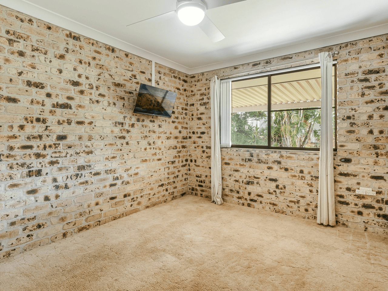 Unit 1/10 Graeme Avenue, GOONELLABAH, NSW 2480