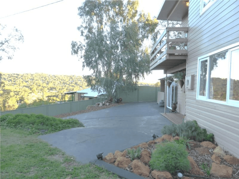 96 Roberts Road, KELMSCOTT, WA 6111