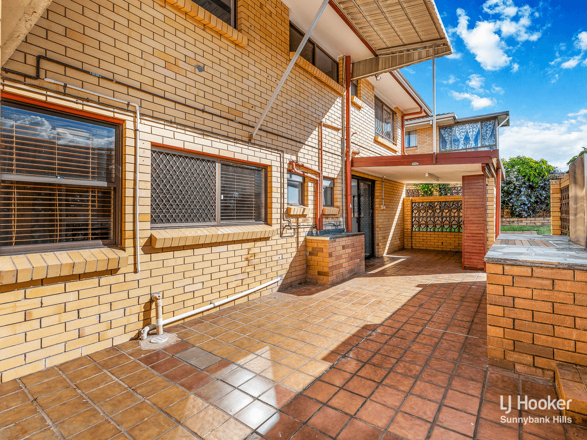 12 Gaillardia Street, MACGREGOR, QLD 4109