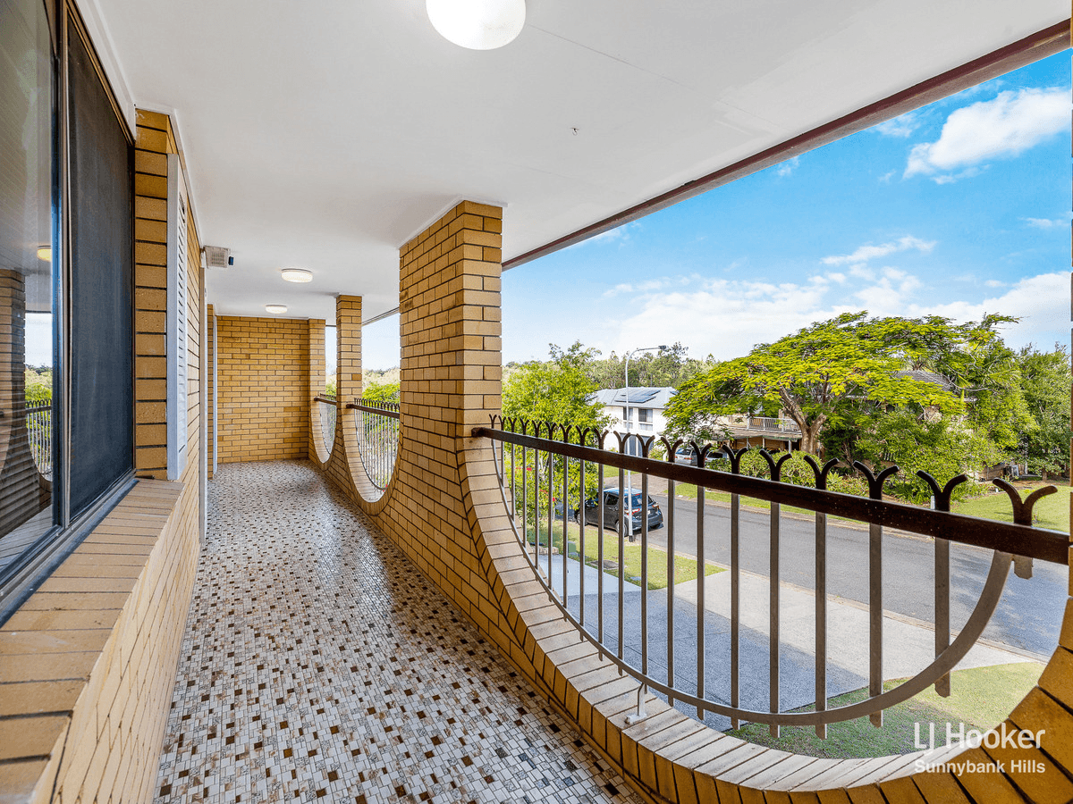 12 Gaillardia Street, MACGREGOR, QLD 4109