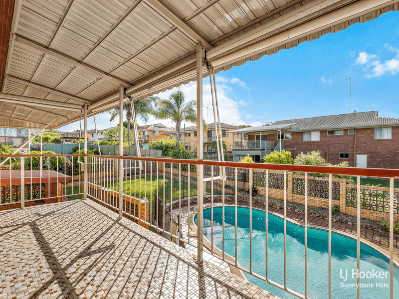 12 Gaillardia Street, MACGREGOR, QLD 4109