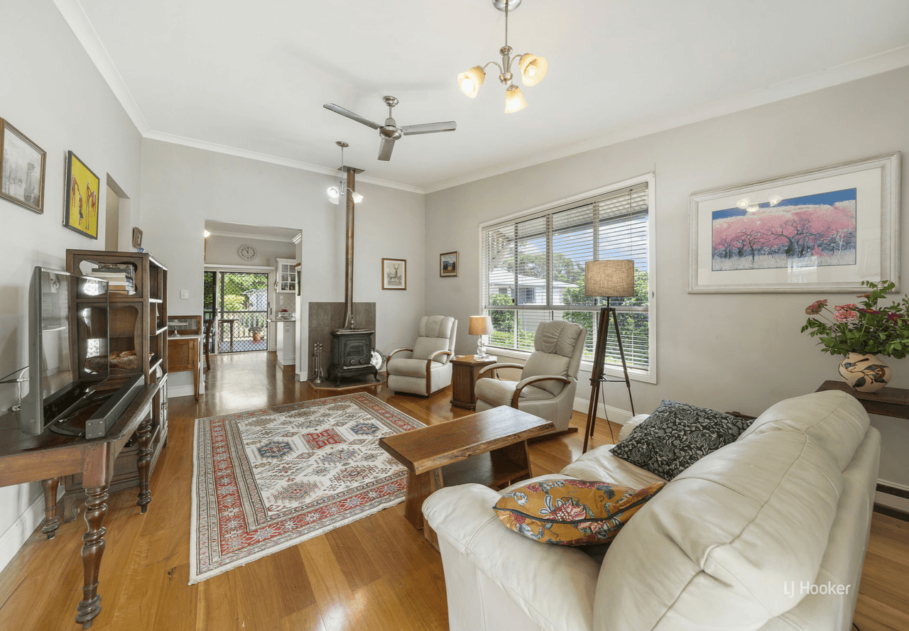 15 Edward Street, TOOGOOLAWAH, QLD 4313
