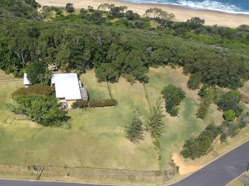 26-28 Headland Road, SAPPHIRE BEACH, NSW 2450