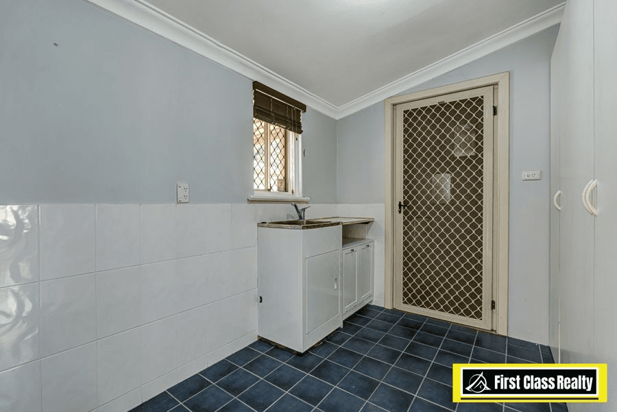 242 Morley Drive East, EDEN HILL, WA 6054