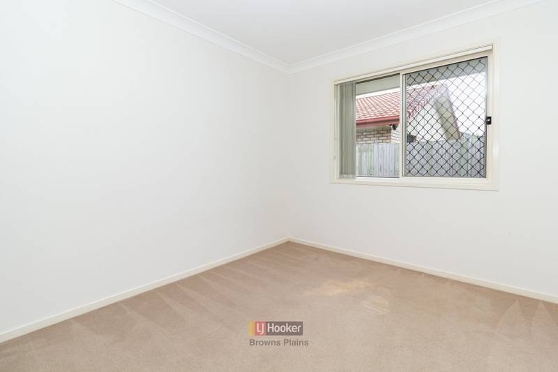 5 Wisdom Way, CRESTMEAD, QLD 4132