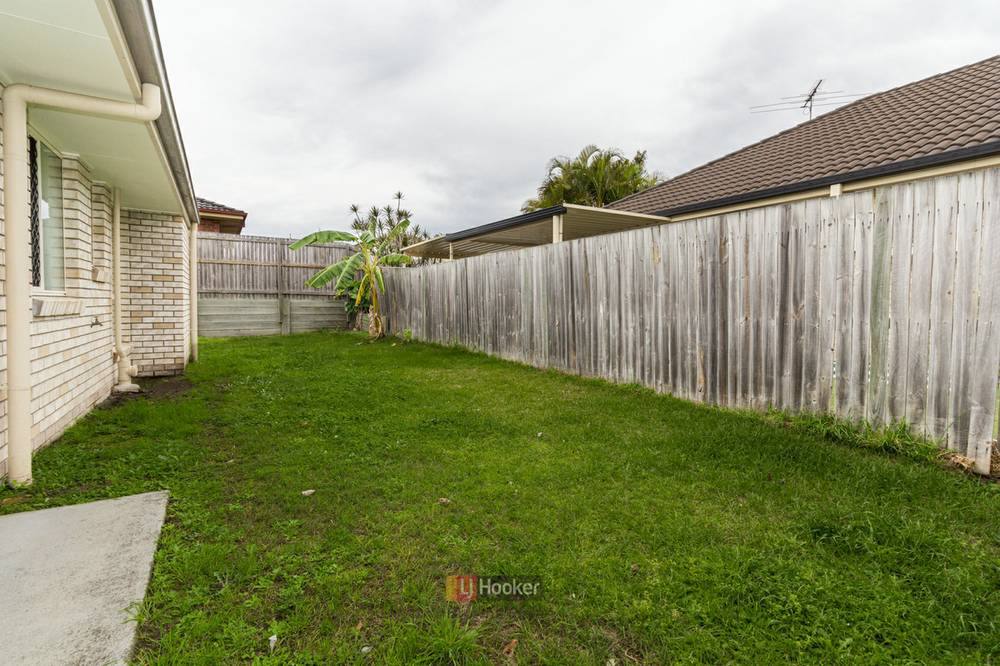 5 Wisdom Way, CRESTMEAD, QLD 4132