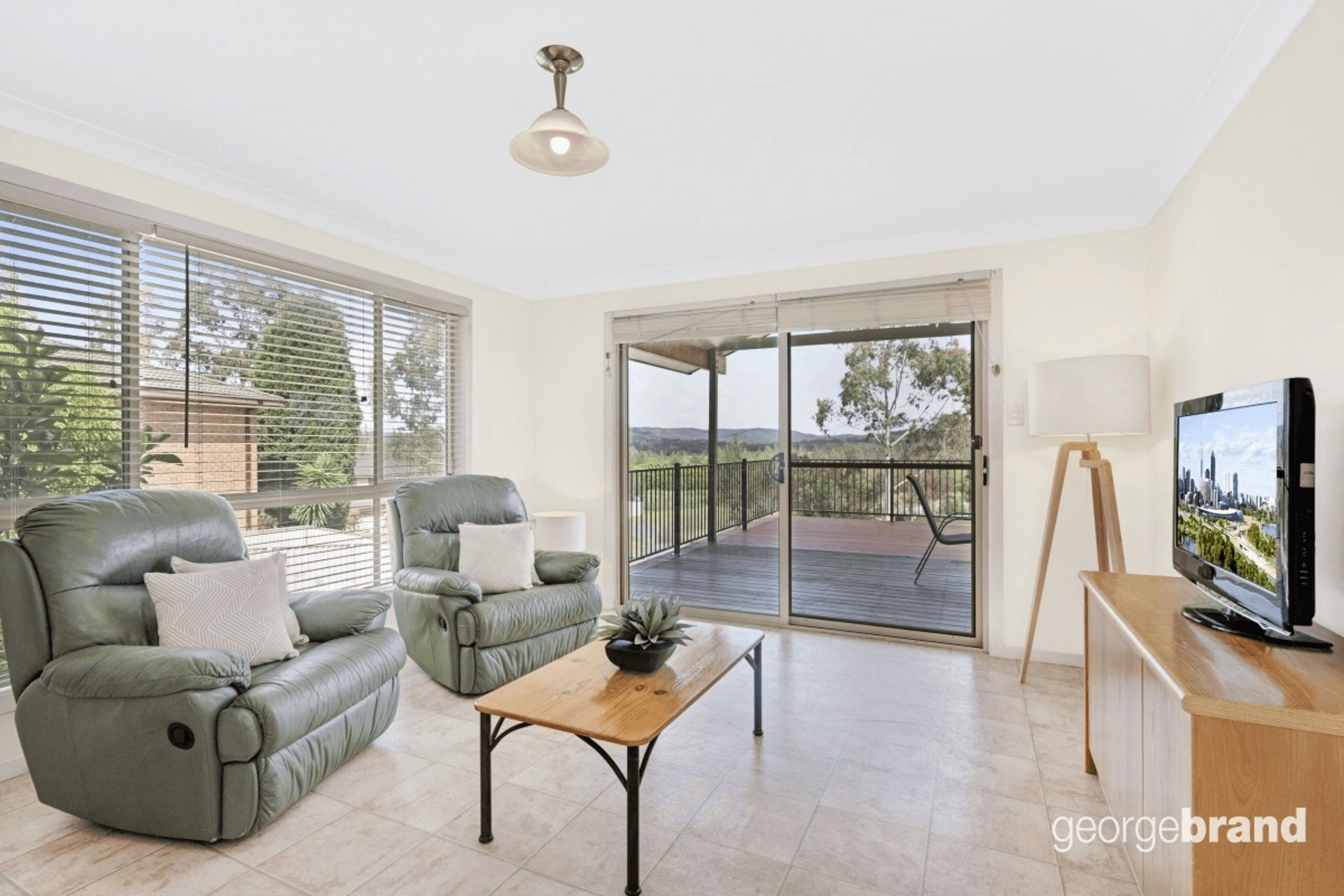 122 Brittania Drive, WATANOBBI, NSW 2259