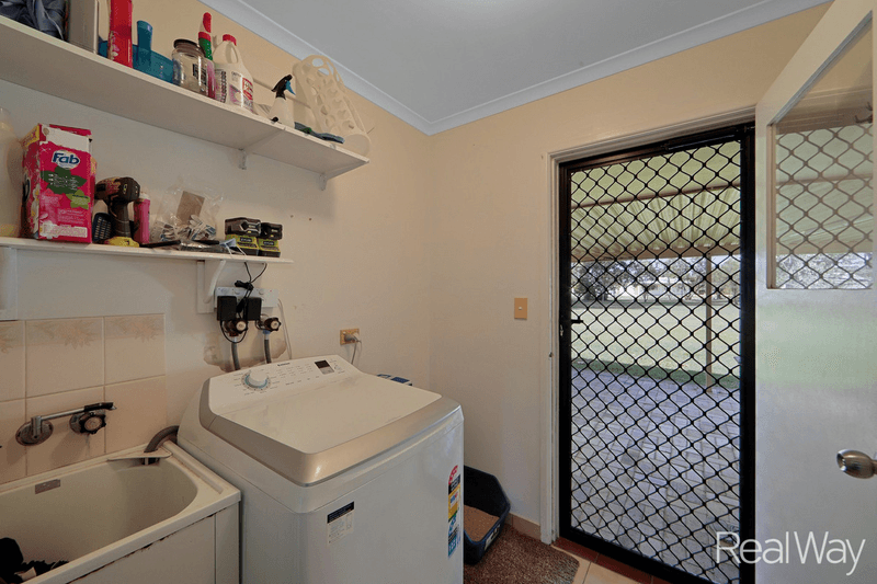 33 Park Royal Drive, Branyan, QLD 4670