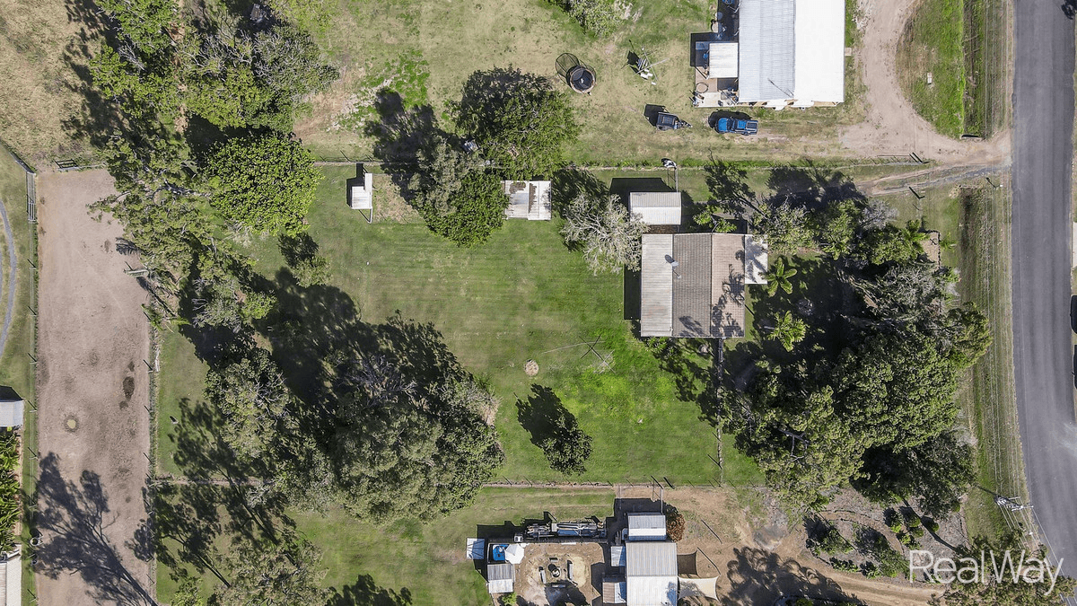 33 Park Royal Drive, Branyan, QLD 4670