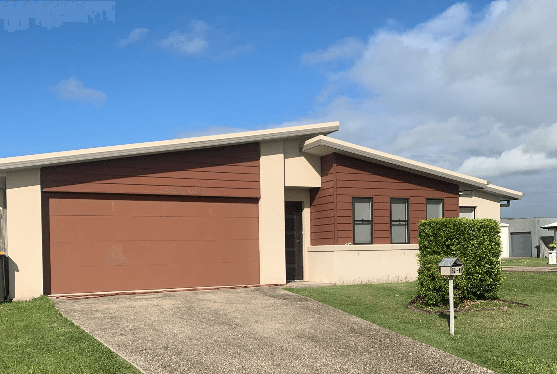 1/57 Primavera Boulevard, Beaconsfield, QLD 4740