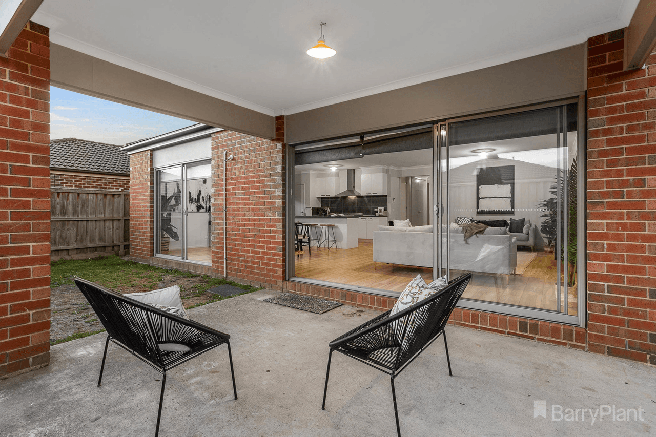 44 Glenelg Street, Clyde North, VIC 3978