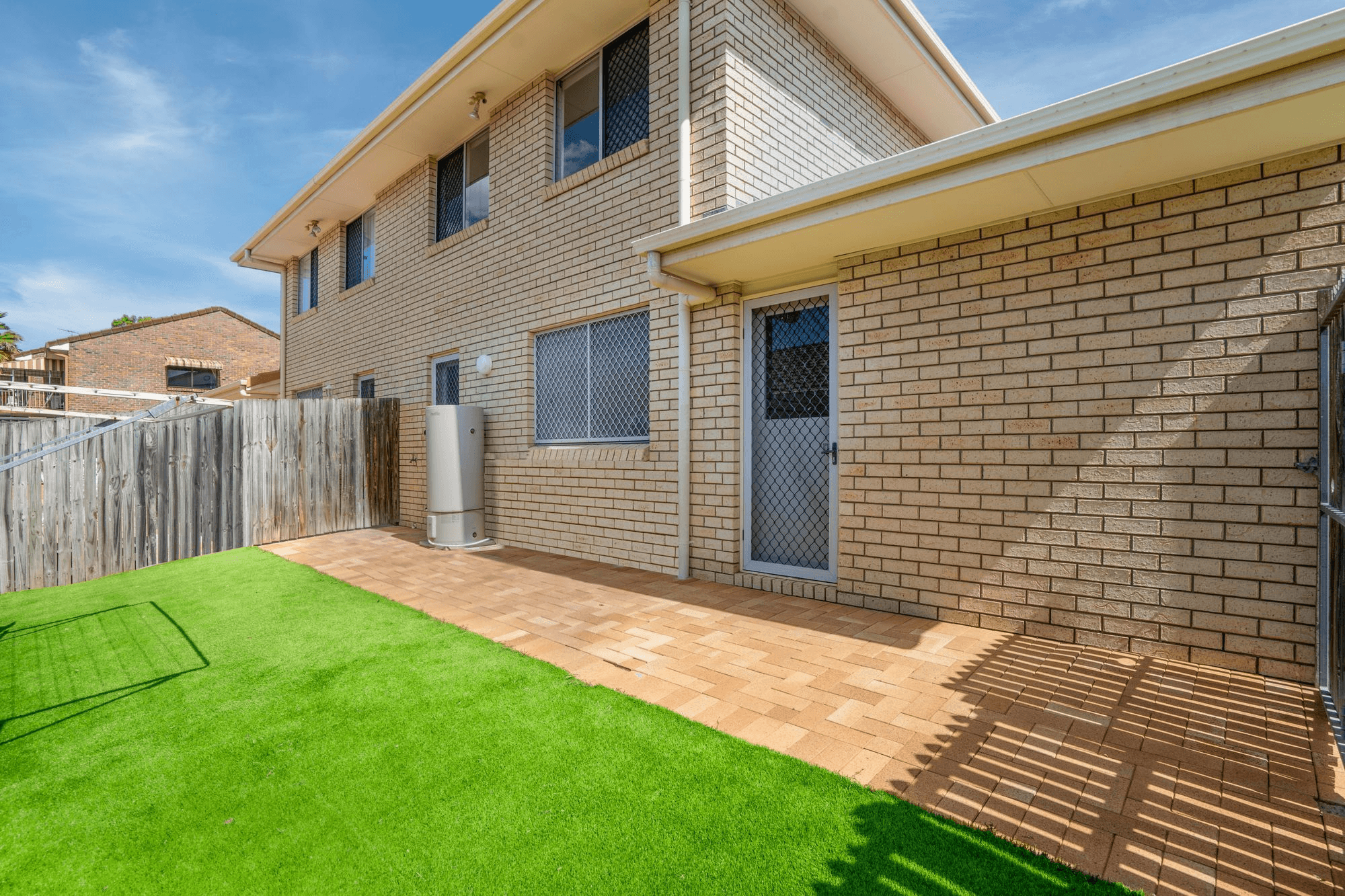 19/10 Lawrence Close, ROBERTSON, QLD 4109