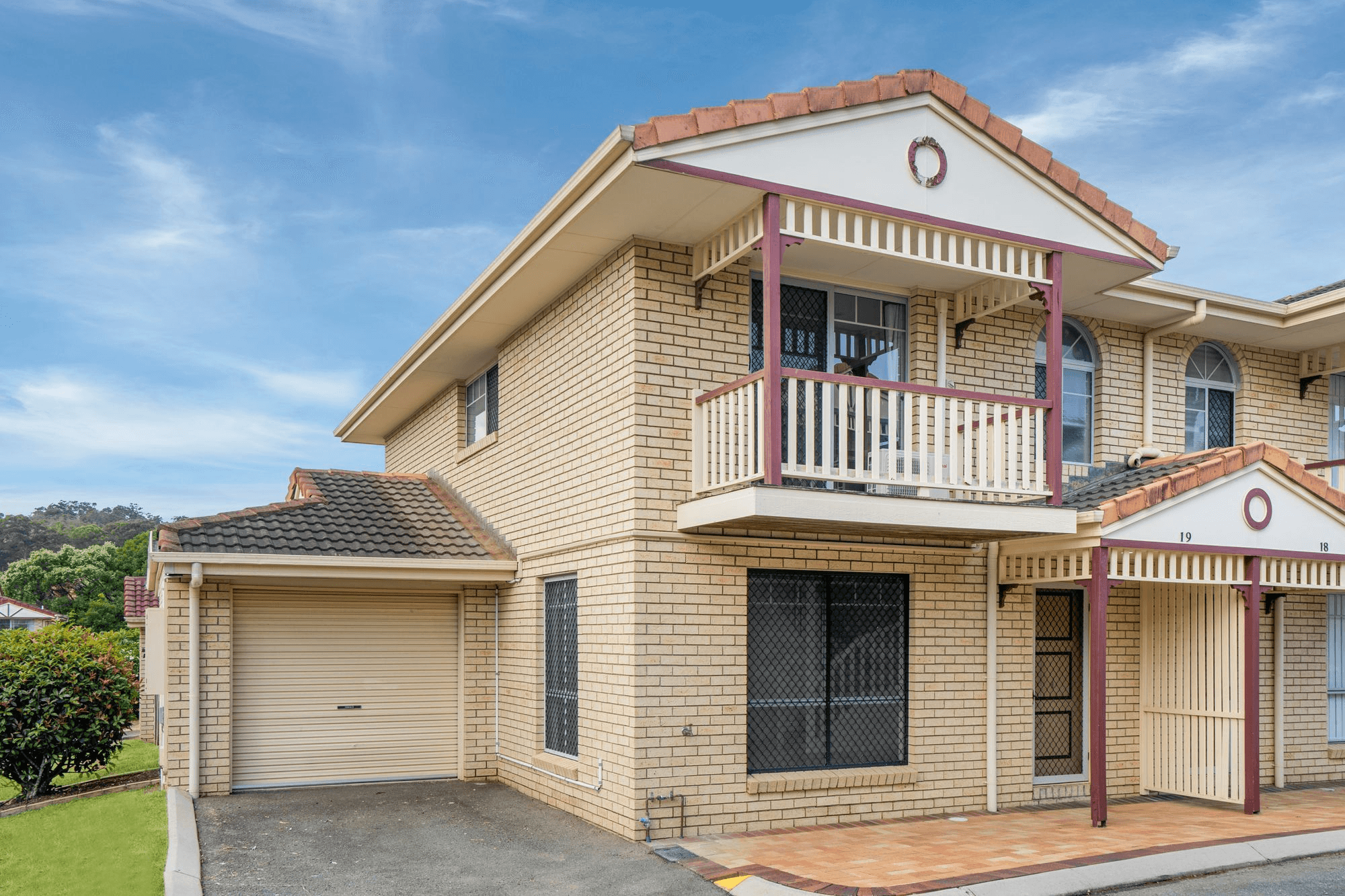 19/10 Lawrence Close, ROBERTSON, QLD 4109