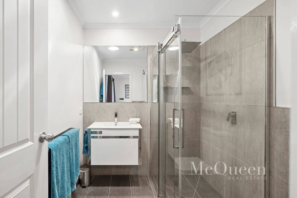 5 Noonan Grove, WOODEND, VIC 3442