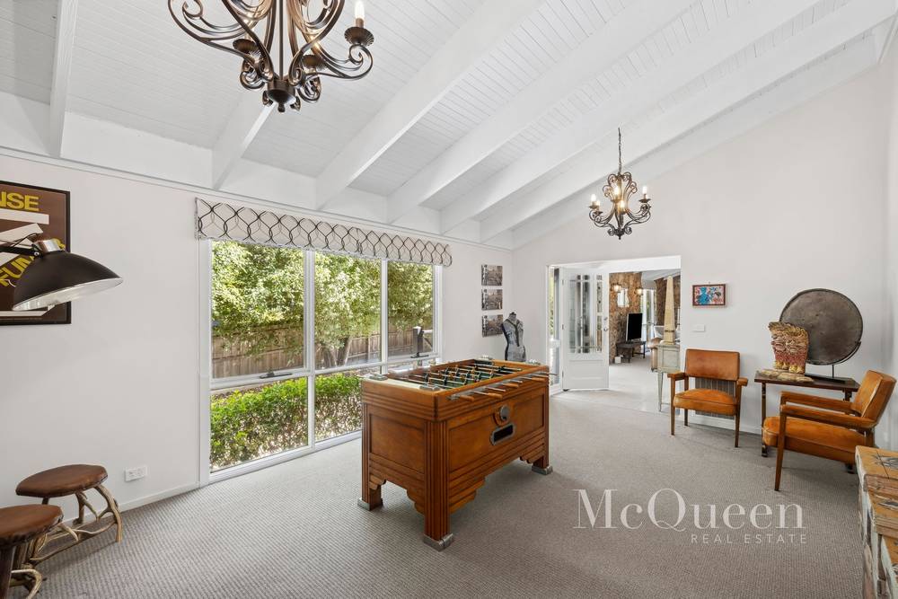5 Noonan Grove, WOODEND, VIC 3442
