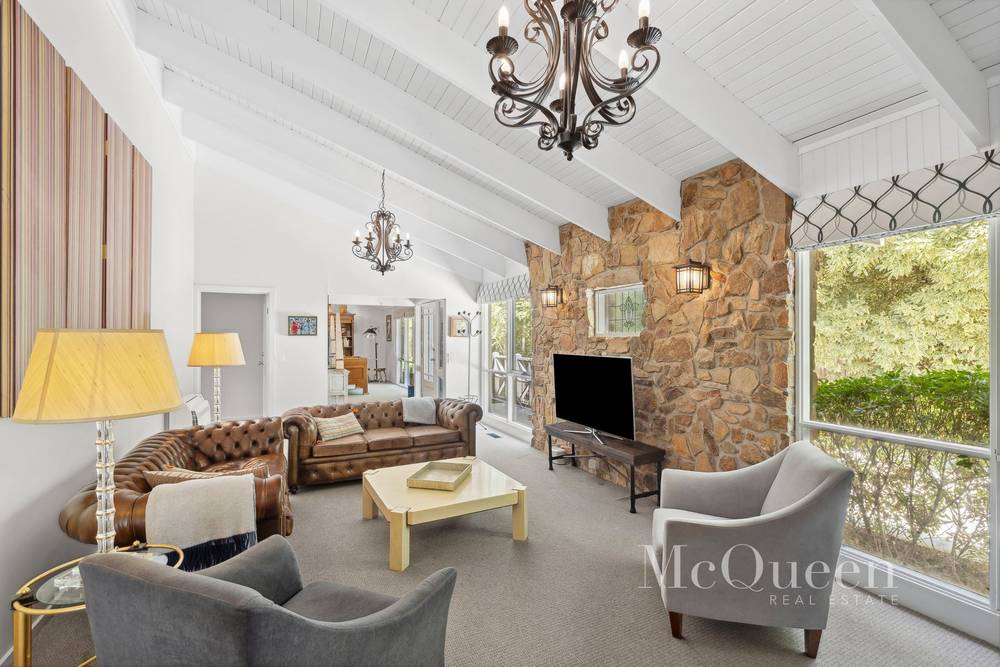 5 Noonan Grove, WOODEND, VIC 3442